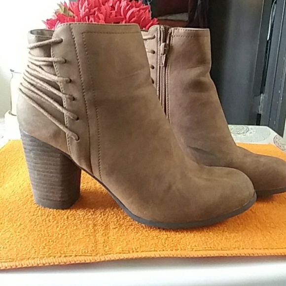 Woman's Booties - Picture 1 of 7